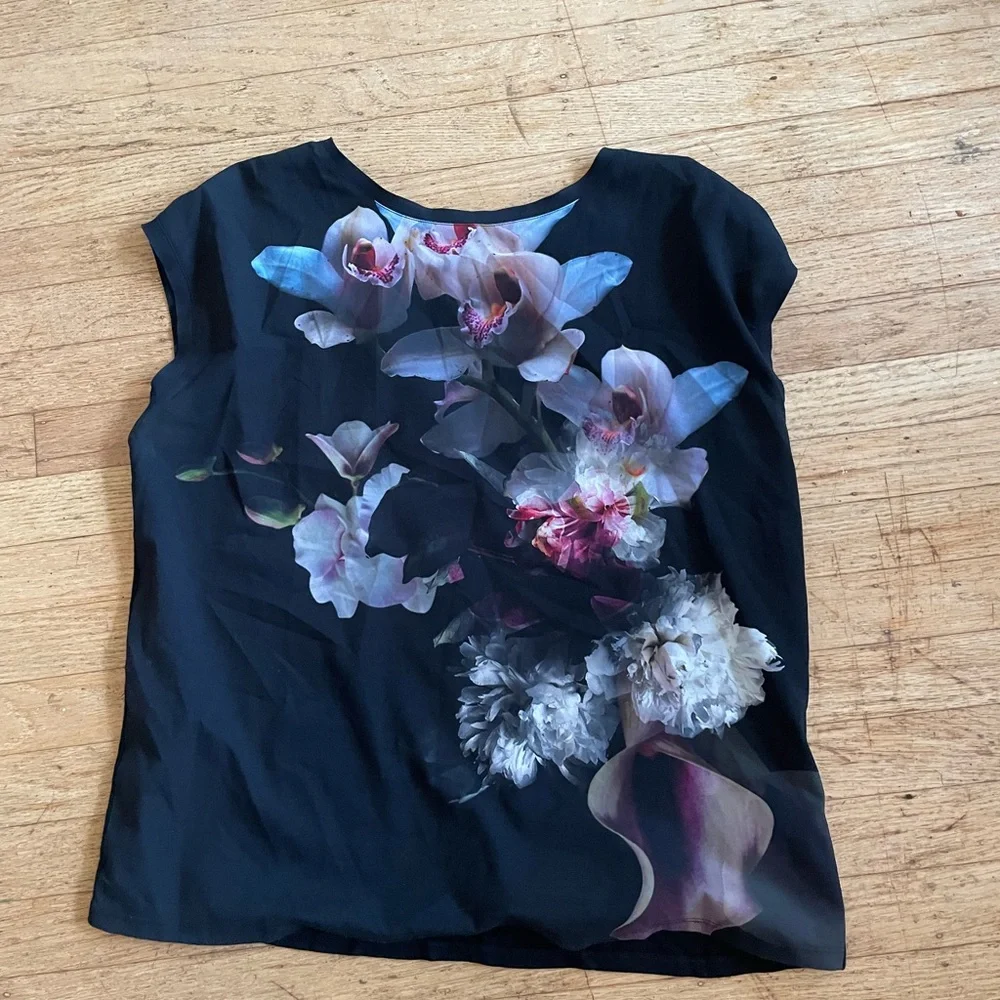 Ted Baker floral blouse - Picture 1 of 4